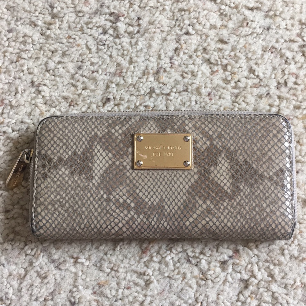 Perfect MICHAEL KOHRS wallet